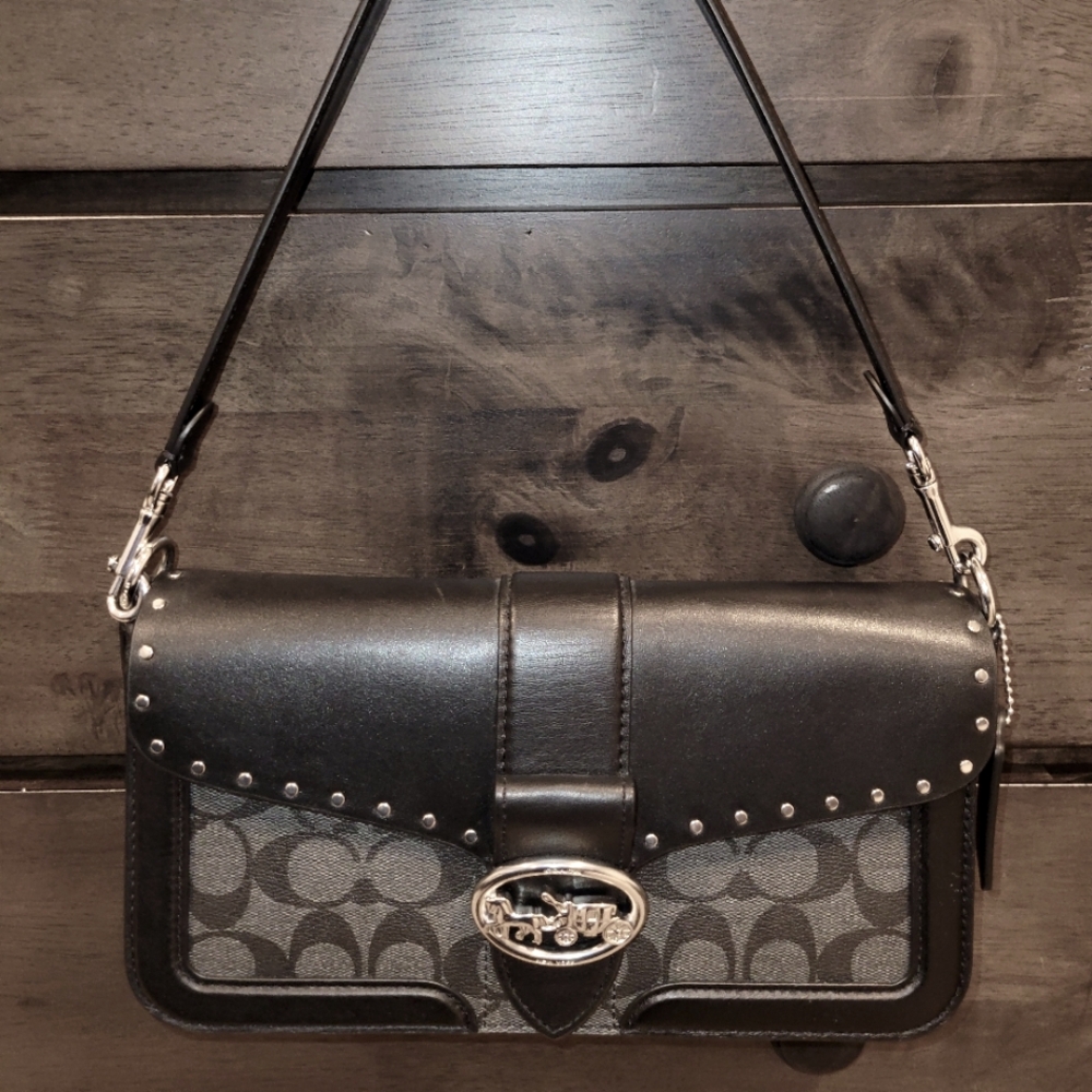 COACH SHOULDER BAG